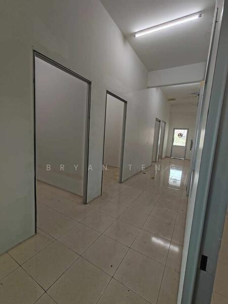 For Rent - 2 STOREY SHOPLOT AT SUNGAI BAKAP FOR RENT