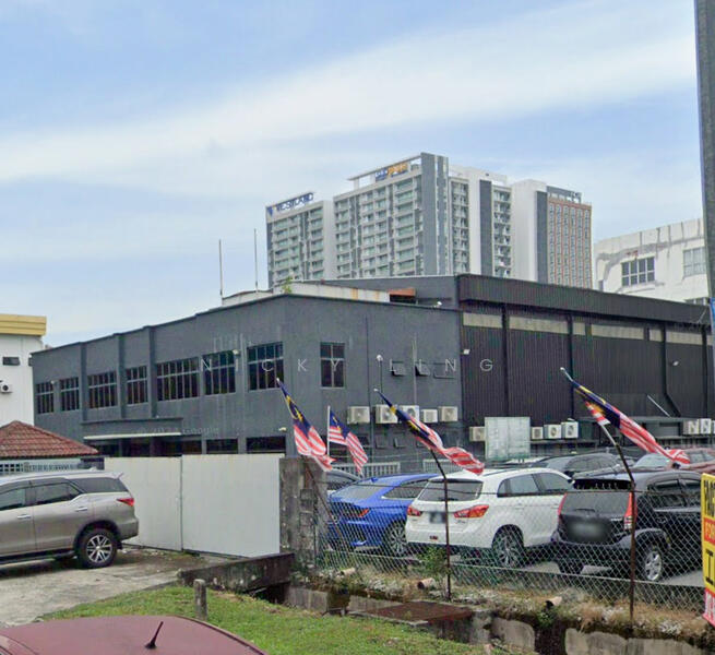 For Rent - Corner detached factory at hicom Glenmarie for rent
