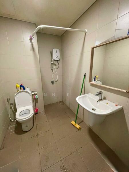 i-SOHO @ i-City untuk Untuk Disewa - RM 1,400 /bulan, Mac 2026 - Bathroom - PropertyGuru.com.my