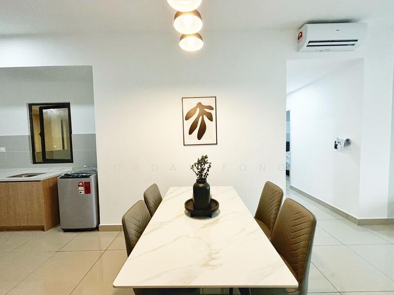 Servis Apartment untuk Disewa di M Oscar - Jordan Fong - Dining Room - PropertyGuru.com.my