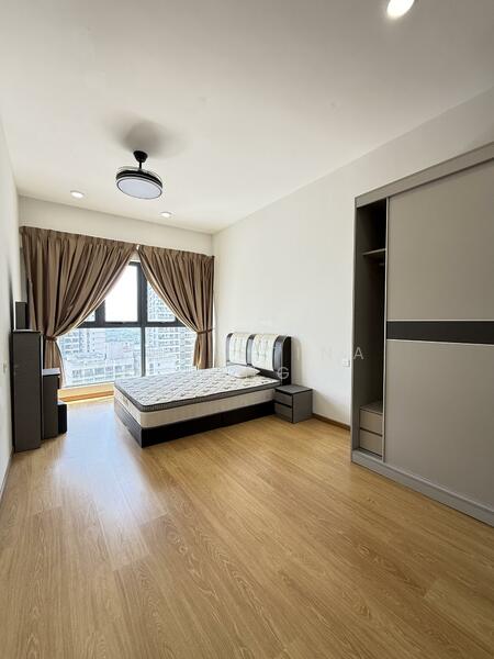 Condominium for Rent at Bay Point @ Country Garden Danga Bay - Christina Ling - Bedroom - PropertyGuru.com.my