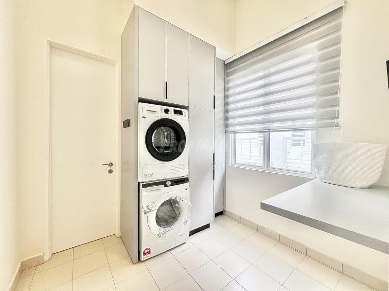 Untuk Dijual - 2 Storey Semi D D'Kayangan Seksyen 13 Shah Alam