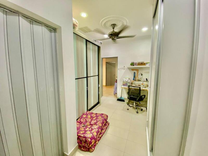 Corridor