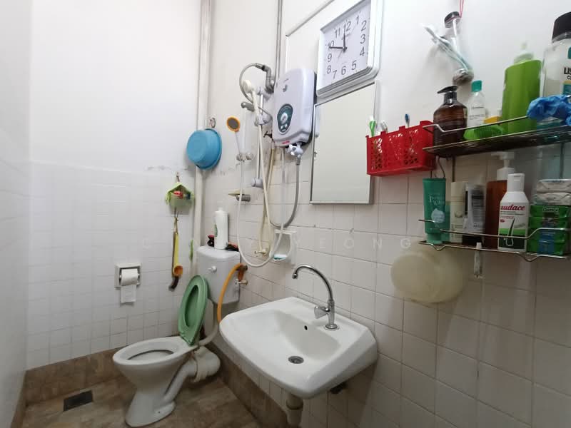 2-storey Terraced House for Sale in Ampang Jaya (Ampang) - Cindy Yeong - Bathroom - PropertyGuru.com.my