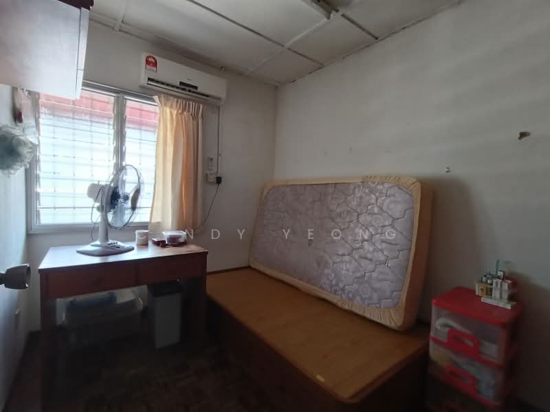 2-storey Terraced House for Sale in Ampang Jaya (Ampang) - Cindy Yeong - Bedroom - PropertyGuru.com.my