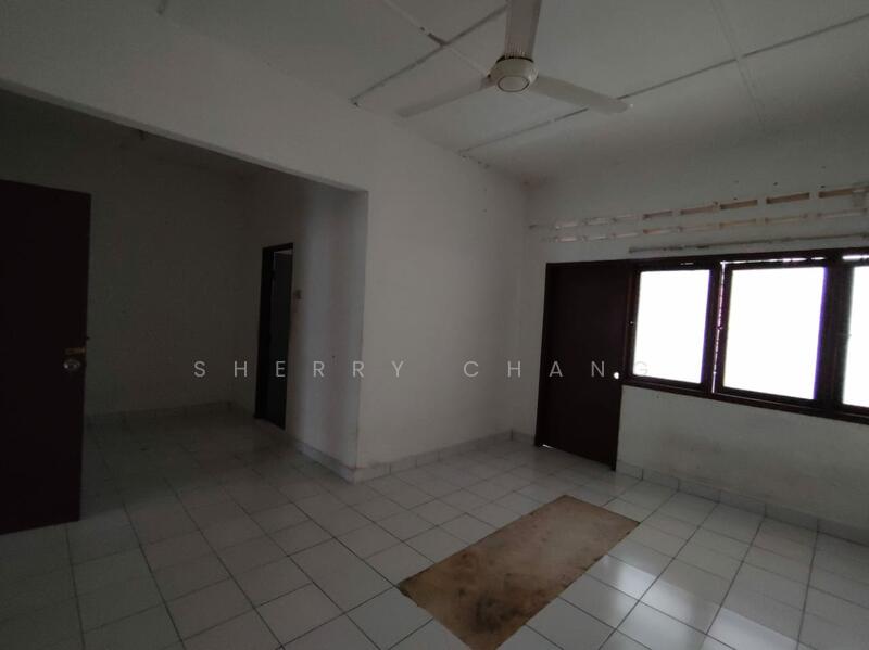 2-storey Terraced House for Sale in Taman Wahyu (Batu Caves) - Sherry Chang - Living Room - PropertyGuru.com.my