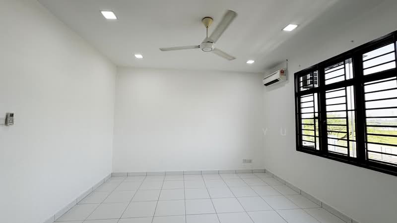 Rumah Teres 2 Tingkat untuk Dijual di Bandar Dato Onn (Tebrau) - Anderson Yu - Master Bedroom - PropertyGuru.com.my