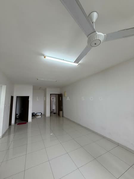 Servis Apartment untuk Dijual di Suria Putra - Alicia Soo - Living Room - PropertyGuru.com.my