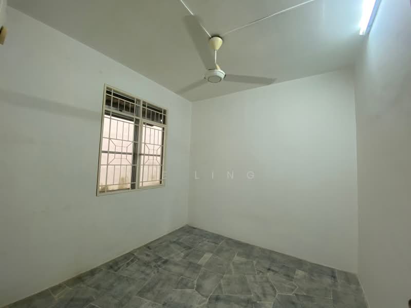Apartment for Sale at Semarak Apartment - EE Ling - Bedroom - PropertyGuru.com.my
