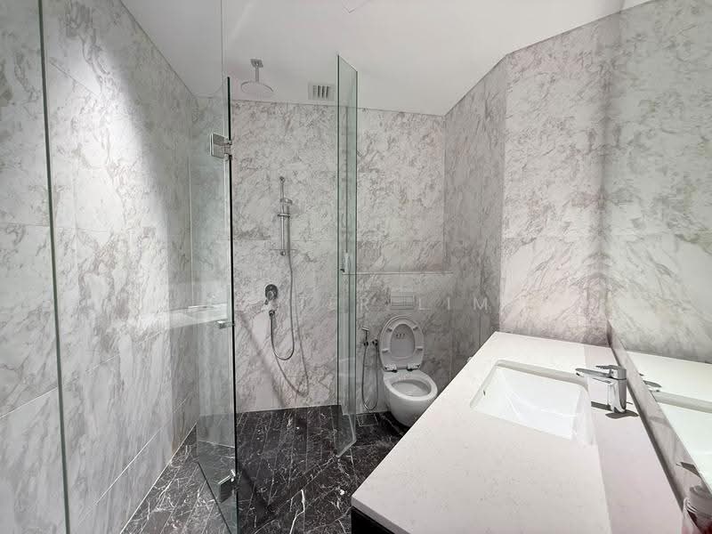 Kediaman Servis untuk Dijual di SO Sofitel Kuala Lumpur Residences - Dexter Lim - Bathroom - PropertyGuru.com.my