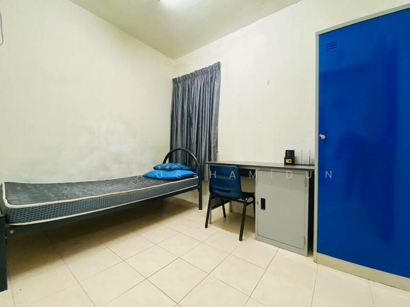 Untuk Dijual - Pusat Komersial Seksyen 7