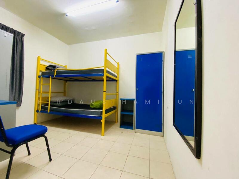 Untuk Dijual - Pusat Komersial Seksyen 7