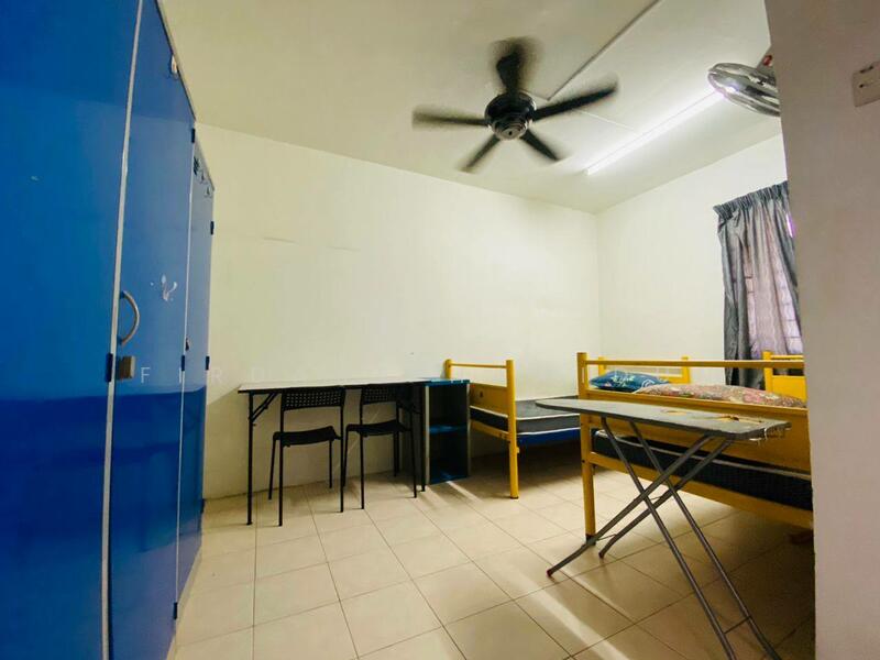 Untuk Dijual - Pusat Komersial Seksyen 7