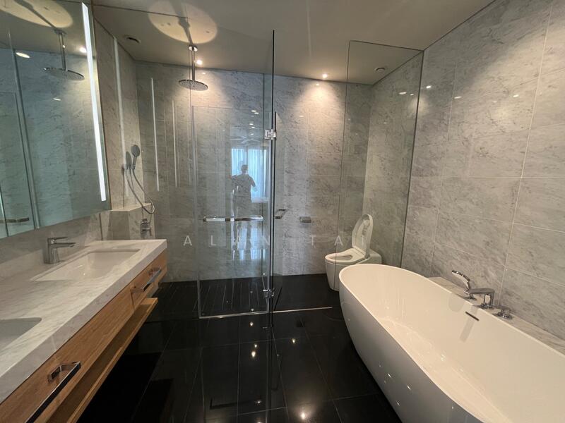 Servis Apartment untuk Disewa di The Conlay - Alan Tai - Bathroom - PropertyGuru.com.my
