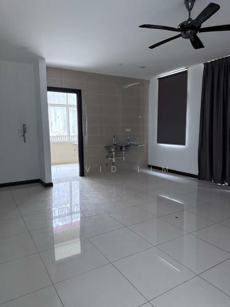 Rumah Berkembar untuk Dijual di Setia Eco Park (Setia Alam) - David Lim - Living Room - PropertyGuru.com.my