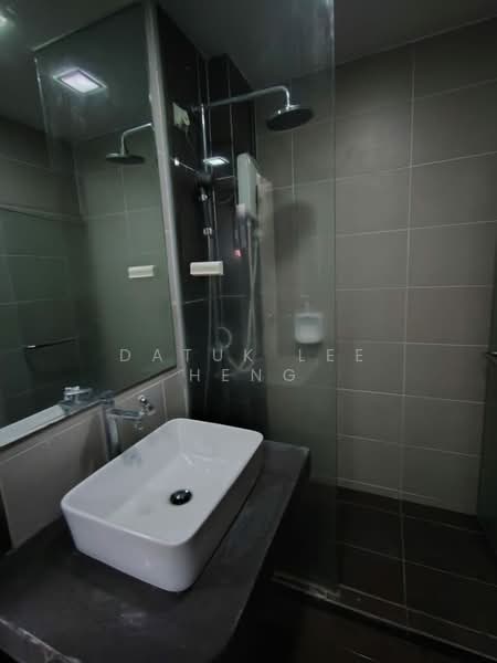 Kondominium untuk Disewa di Rayaria - Datuk Lee Heng - Bathroom - PropertyGuru.com.my