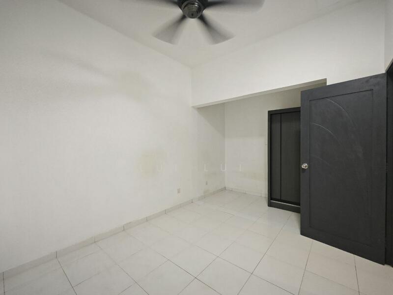 Bedroom - Downstairs