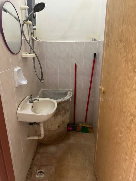 1-storey Terraced House for Sale in Taman Selasih (Kulim) - Kah Hui Teoh - Bathroom - PropertyGuru.com.my