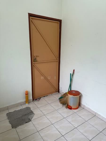 1-storey Terraced House for Sale in Taman Selasih (Kulim) - Kah Hui Teoh - Corridor - PropertyGuru.com.my