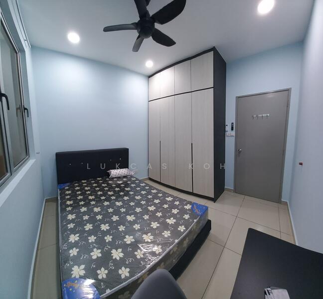 Medium Bedroom