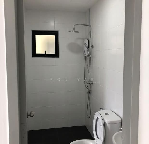 Servis Apartment untuk Dijual di VIM 3 @ Desa Park North - Ron Yap - Bathroom - PropertyGuru.com.my