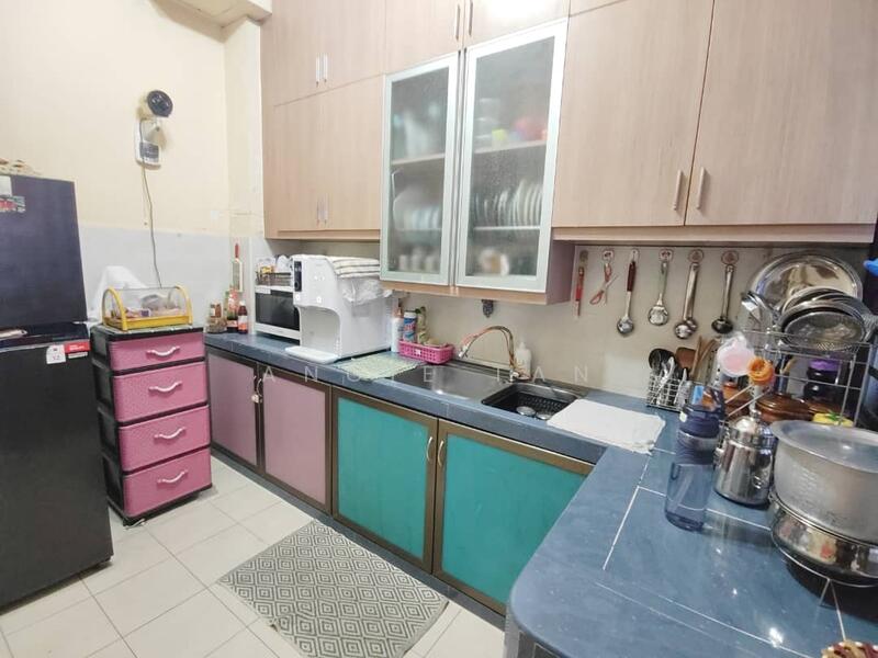 bukit indah untuk Untuk Dijual - RM 768,000, Mac 2026 - Kitchen - PropertyGuru.com.my