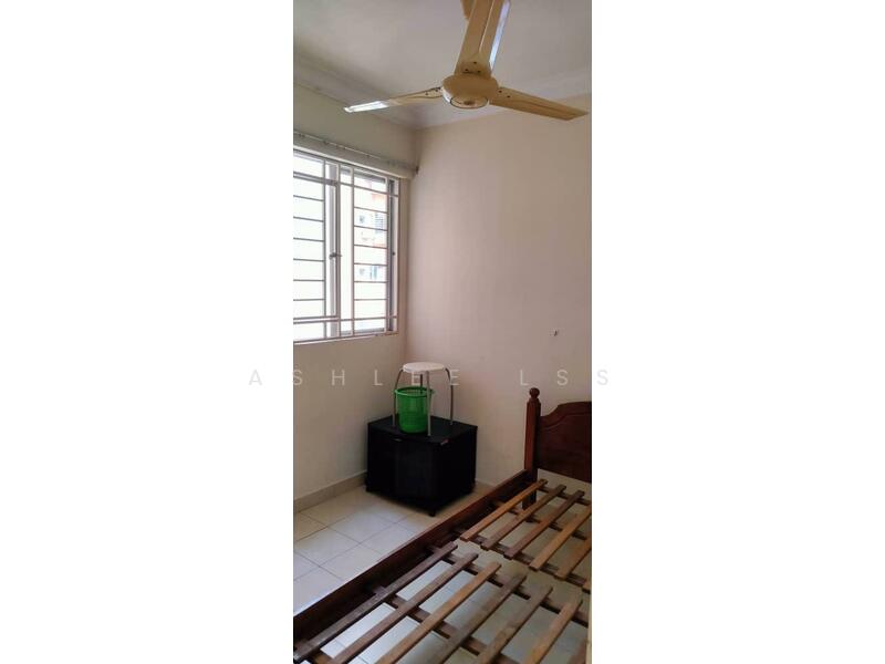 For Rent - Koi Tropika