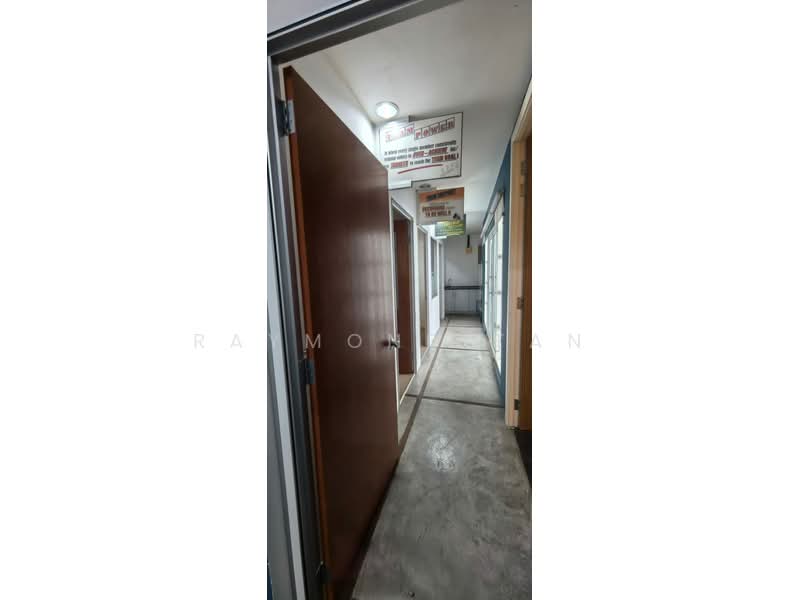 Pejabat untuk Disewa di Damansara Perdana (Selangor) - Raymond Tan - Corridor - PropertyGuru.com.my
