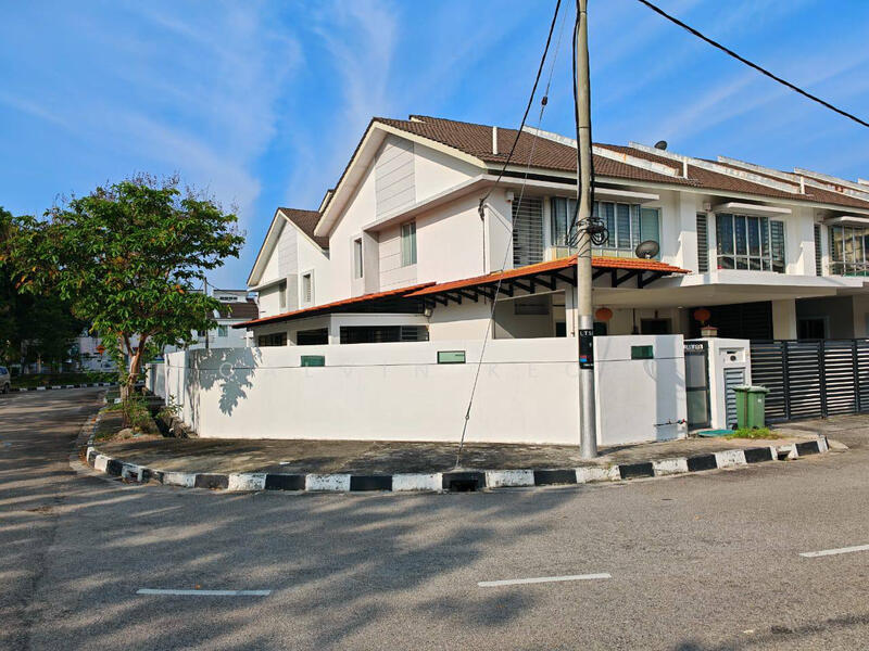 Rumah Teres 2-Tingkat untuk Dijual di Teluk Kumbar (Penang) - Calvin Keoh - Exterior - PropertyGuru.com.my