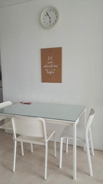 Spacious Dining Area