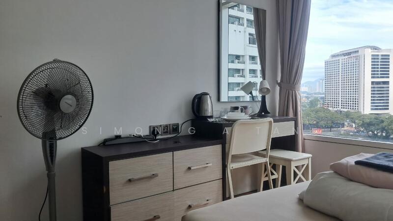 QueenBedroom Own Fan Kettle Table Chairs