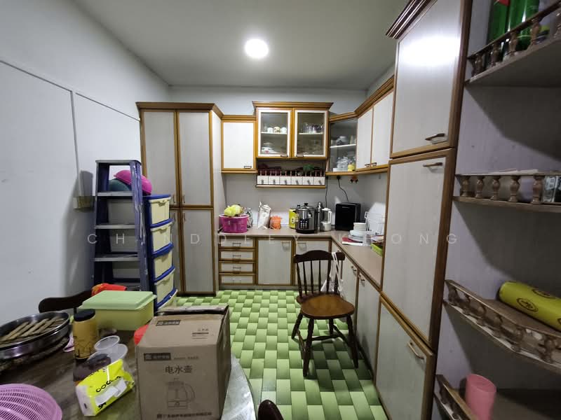 3-storey Terraced House for Sale in Taman Muda (Ampang) - Chinddeey Khong - Kitchen - PropertyGuru.com.my