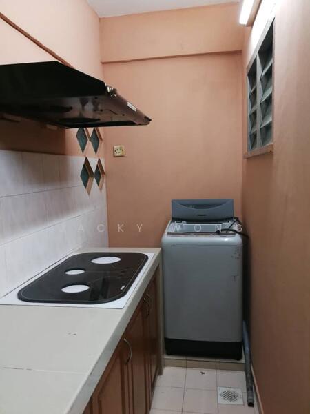 Kondominium untuk Dijual di Pelangi Indah Condominium - Jacky Wong - Kitchen - PropertyGuru.com.my