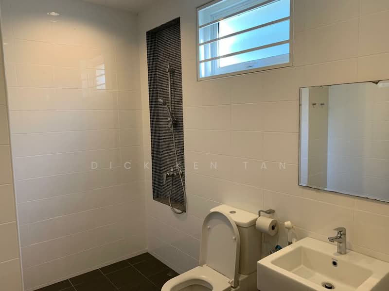 3-storey Terraced House for Sale in Tanjung Bungah (Penang) - Dick Ken Tan - Bathroom - PropertyGuru.com.my