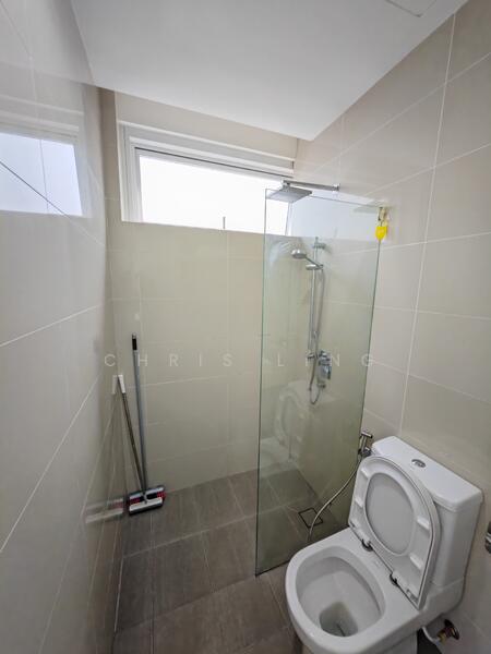 Kediaman Servis untuk Disewa di Serviced Residence @ Binjai 8 - Chris Ling - Bathroom - PropertyGuru.com.my