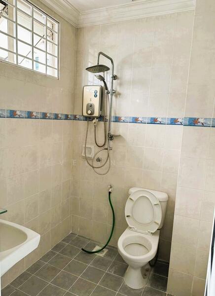 Servis Apartment untuk Dijual di Fortune Avenue - Evelyn Lee - Bathroom - PropertyGuru.com.my