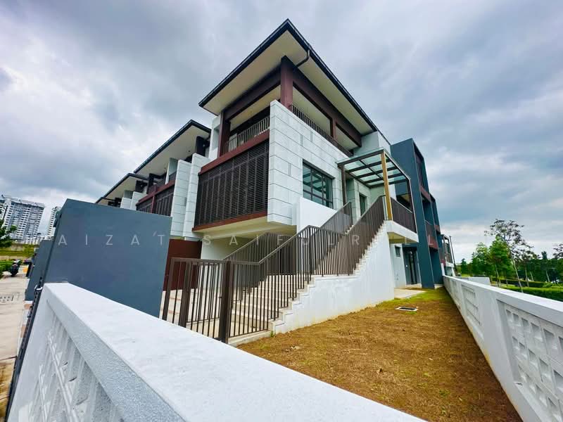 Terraced House for Sale in Cyberjaya (Selangor) - Aizat Saifulrullah - Exterior - PropertyGuru.com.my