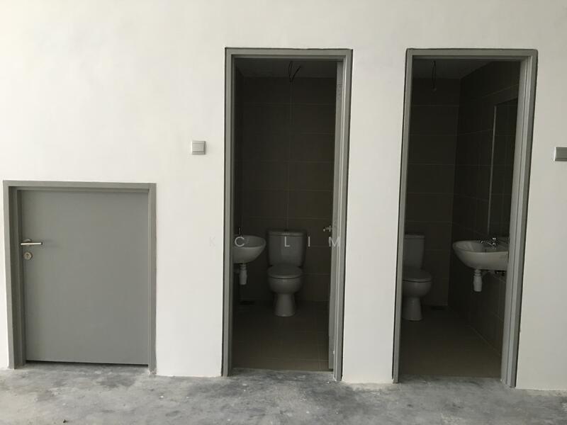 Shop for Rent in Kampung Berembang Hilir (Ampang) - KC Lim - Bathroom - PropertyGuru.com.my