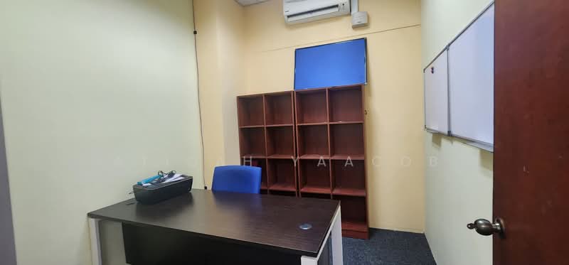 Shop for Rent in Bukit Jelutong (Shah Alam) - Atiqah Yaacob - Study - PropertyGuru.com.my