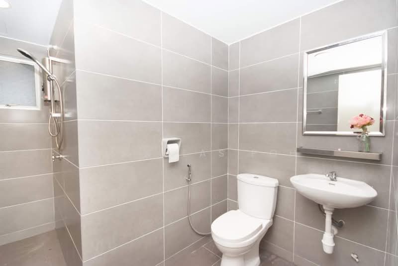 Condominium for Sale at Damaipuri - Nicholas Poh - Bathroom - PropertyGuru.com.my