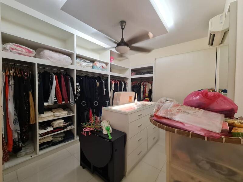 Closet