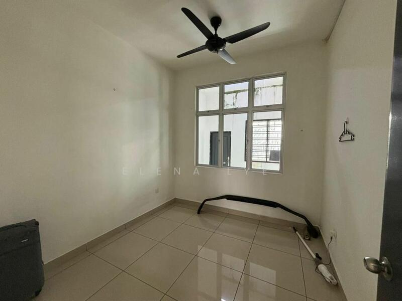 2-storey Terraced House for Sale in Taman Mutiara Rini (Skudai) - Elena Lye - Bedroom - PropertyGuru.com.my