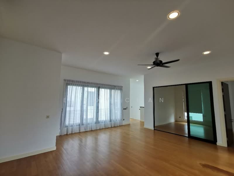 Rumah Banglo untuk Disewa di Iskandar Puteri (Nusajaya) (Johor) - Elroy Chan - Living Room - PropertyGuru.com.my