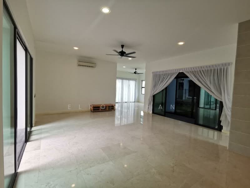 Rumah Banglo untuk Disewa di Iskandar Puteri (Nusajaya) (Johor) - Elroy Chan - Living Room - PropertyGuru.com.my