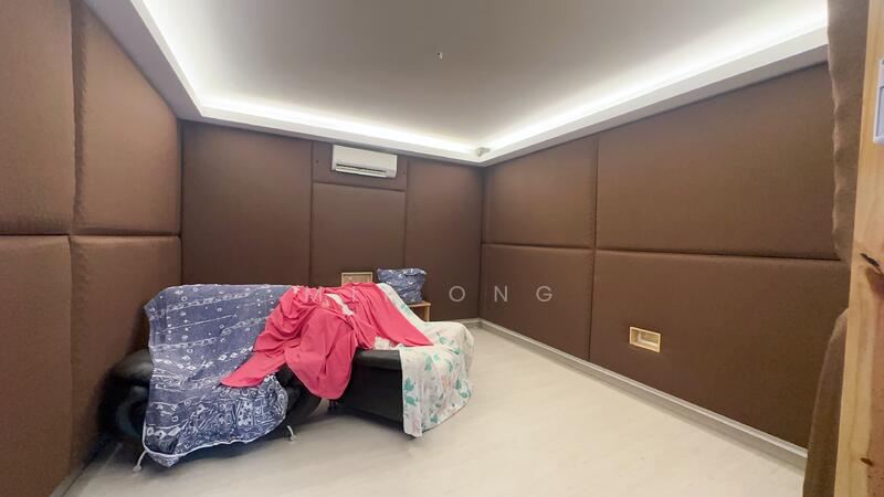 Karaoke Room