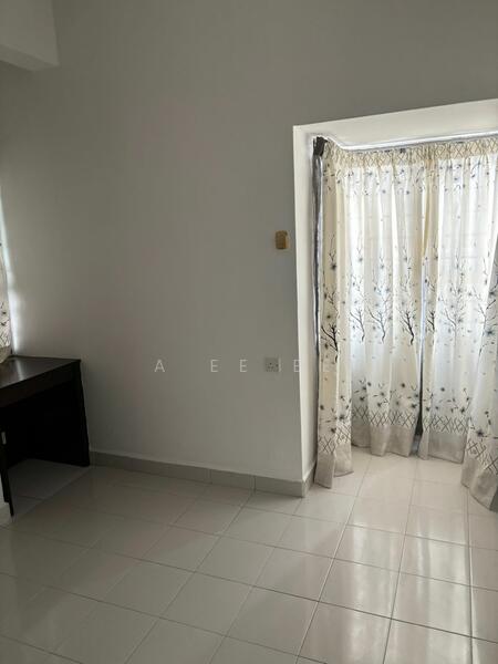 For Rent - University Place (Plaza Ivory)