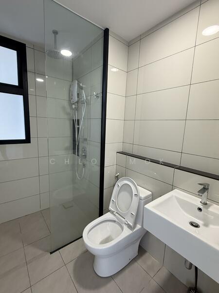 Servis Apartment untuk Disewa di Duta Park Residences - Chloe Mok - Bathroom - PropertyGuru.com.my