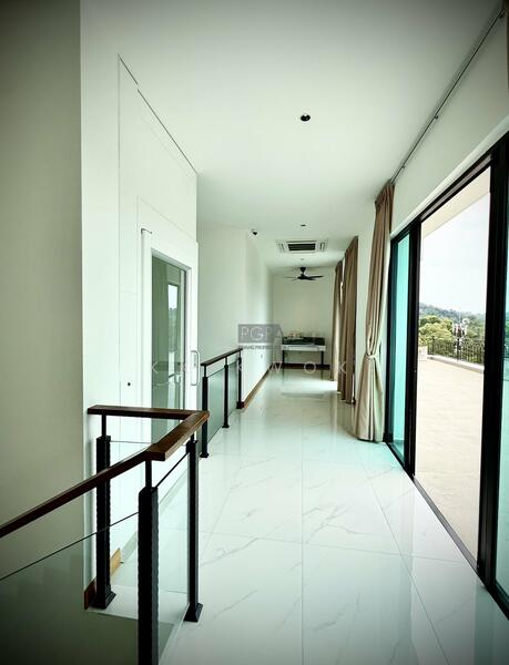 Corridor