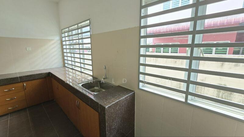 2-storey Terraced House for Sale in Station 18 (Ipoh) - Donald Goh - Kitchen - PropertyGuru.com.my