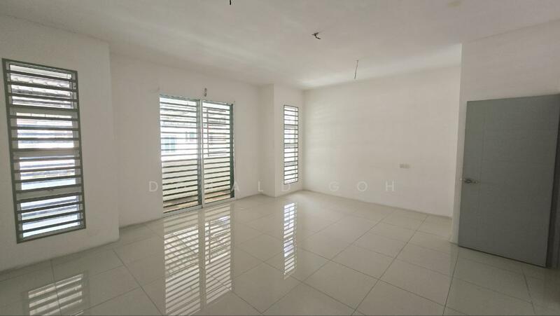 2-storey Terraced House for Sale in Station 18 (Ipoh) - Donald Goh - Living Room - PropertyGuru.com.my